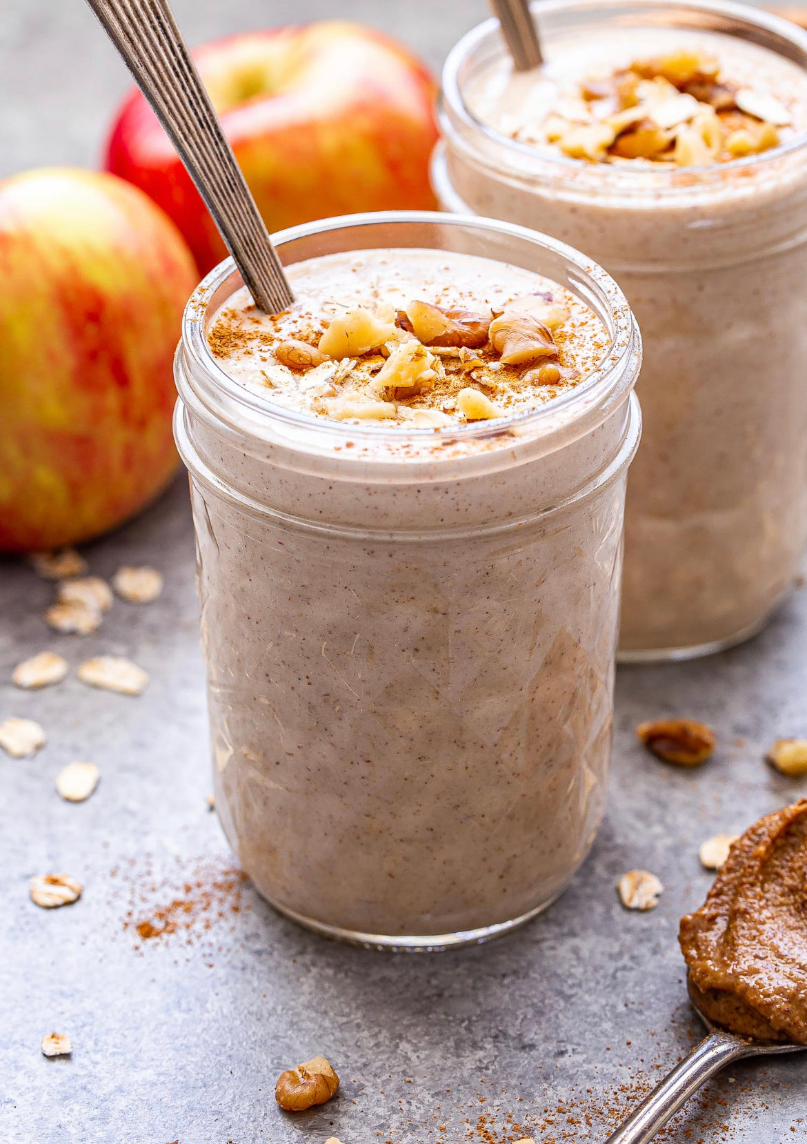 Apple Cinnamon Smoothie with Dates